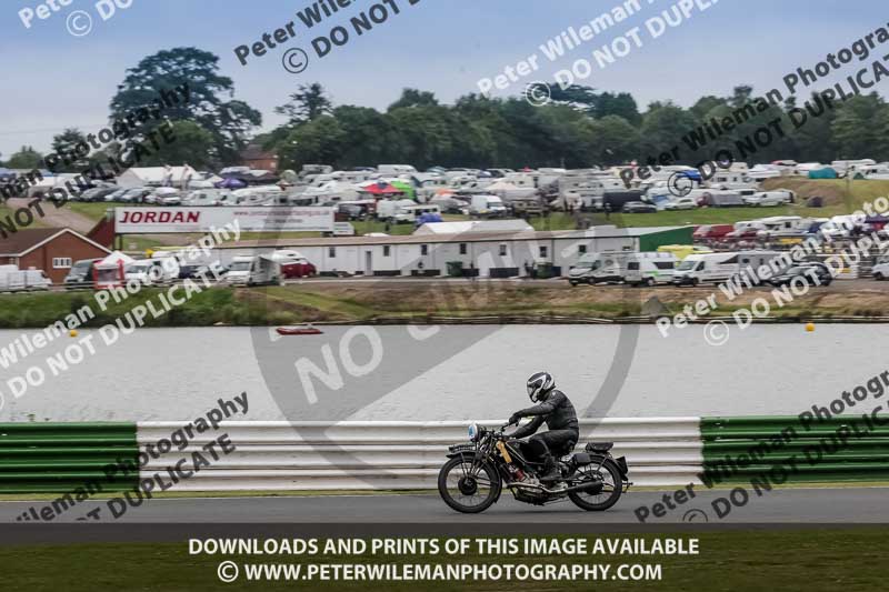 Vintage motorcycle club;eventdigitalimages;mallory park;mallory park trackday photographs;no limits trackdays;peter wileman photography;trackday digital images;trackday photos;vmcc festival 1000 bikes photographs